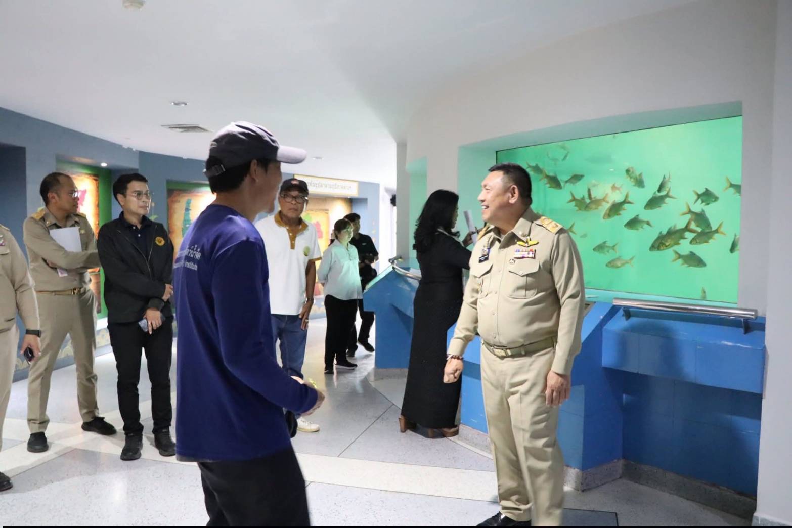 title - เลขาธิการ ส.ป.ก. บันทึกเทปให้สัมภาษณ์กิจกรรมการดำเนินงานผลสำเร็จของศูนย์ศิลปาชีพบางไทรฯ ณ ศูนย์ส่งเสริมและพัฒนาอาชีพเสริมนอกภาคการเกษตร